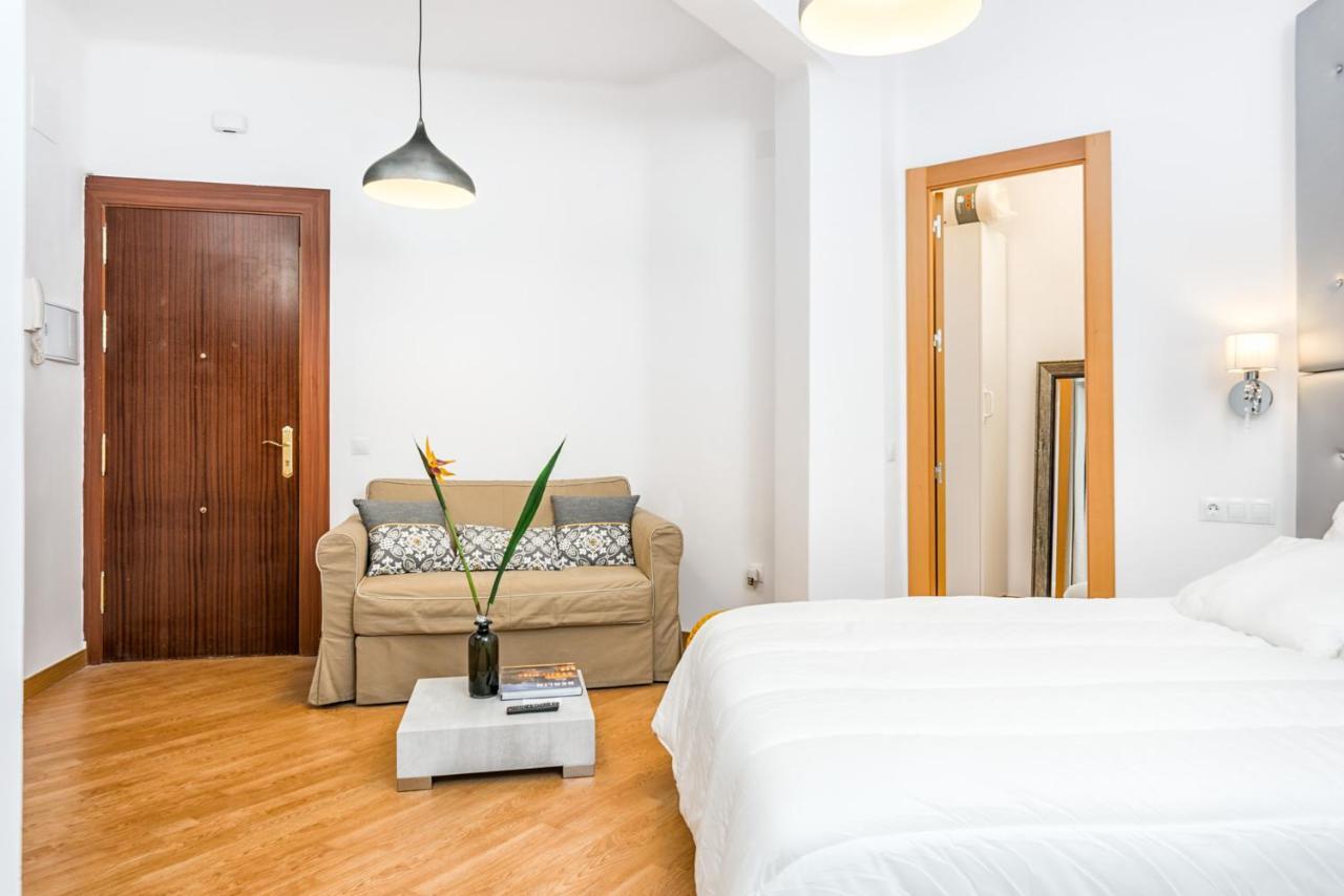 Apartamentos Bolsa Larios Málaga Eksteriør bilde