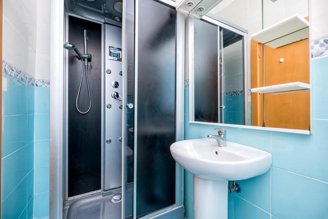 Apartamentos Bolsa Larios Málaga Eksteriør bilde